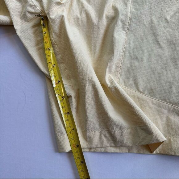 Lululemon Bowline 8” Stretch Ripstop Shorts Lemon Chiffon Yellow Size Medium - Picture 9 of 9